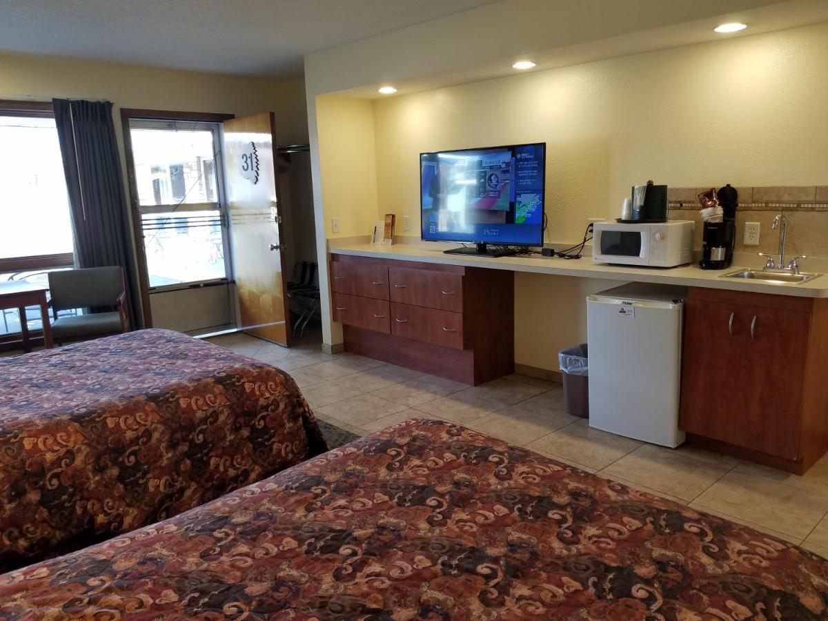 ويسكونسن الوديان Black Hawk Motel & Suites المظهر الخارجي الصورة