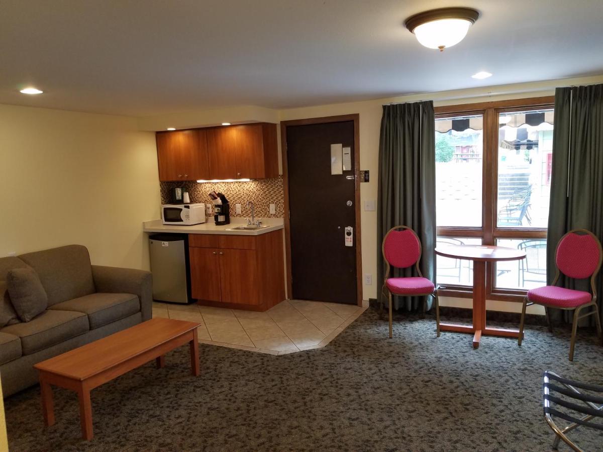 ويسكونسن الوديان Black Hawk Motel & Suites المظهر الخارجي الصورة