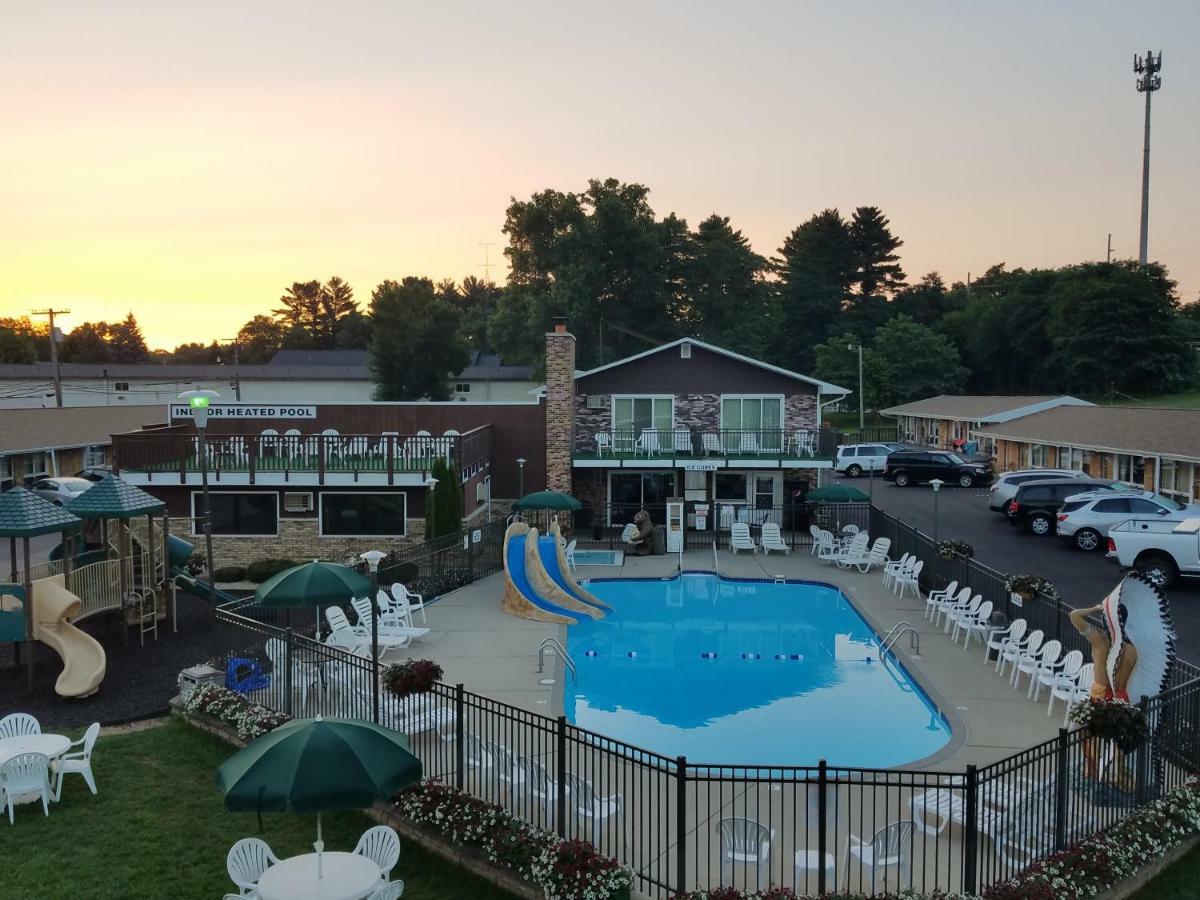 ويسكونسن الوديان Black Hawk Motel & Suites المظهر الخارجي الصورة