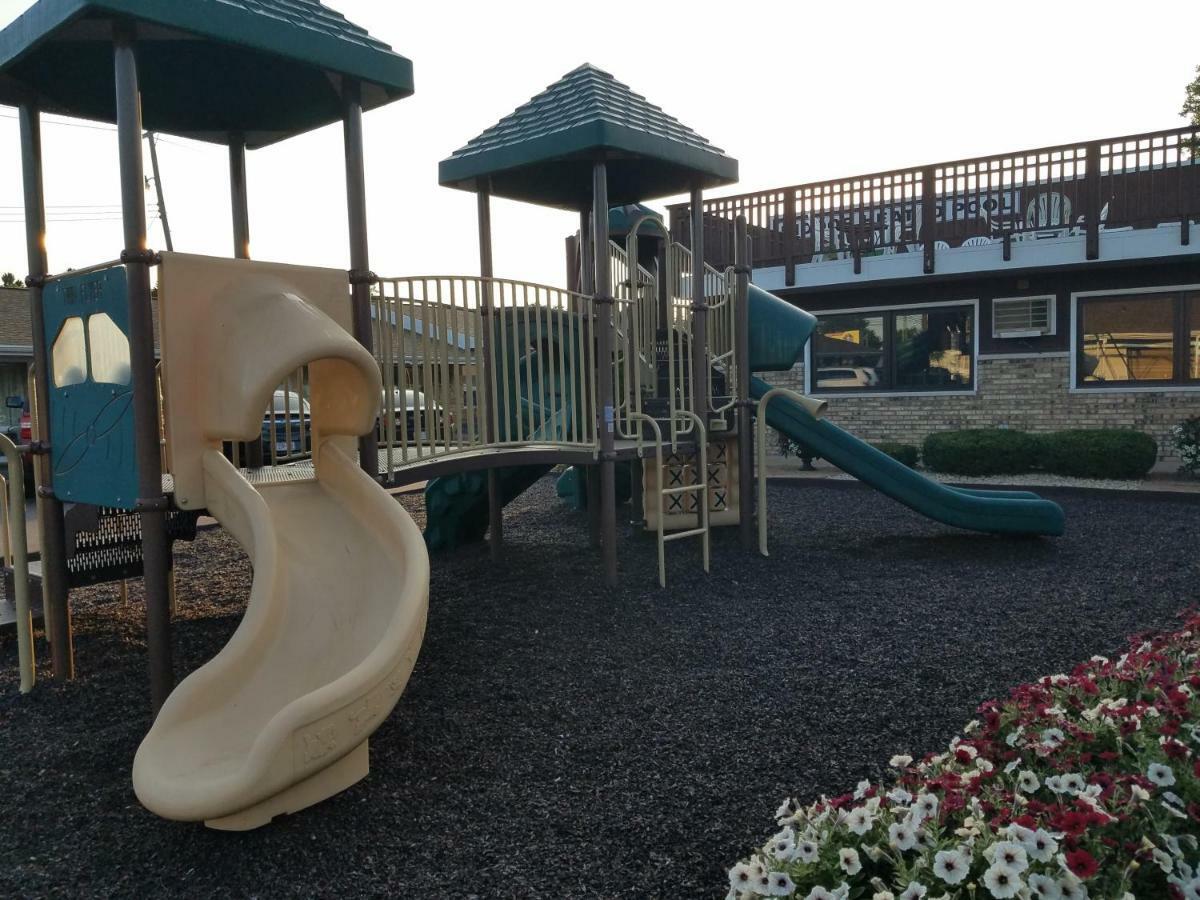 ويسكونسن الوديان Black Hawk Motel & Suites المظهر الخارجي الصورة